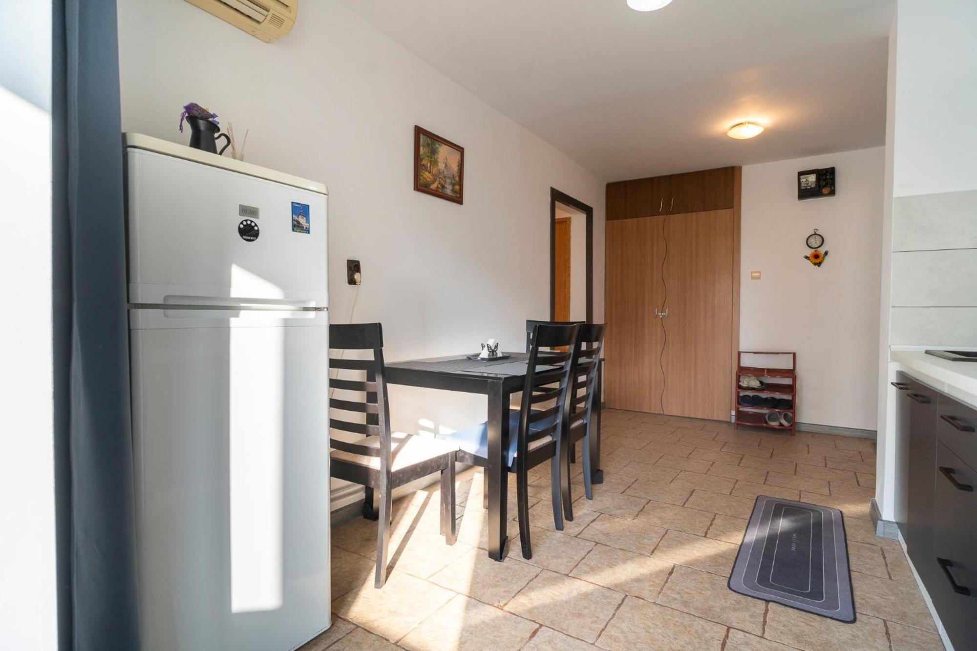 Rustic & Spacious 3Br Apartment Bucarest Extérieur photo